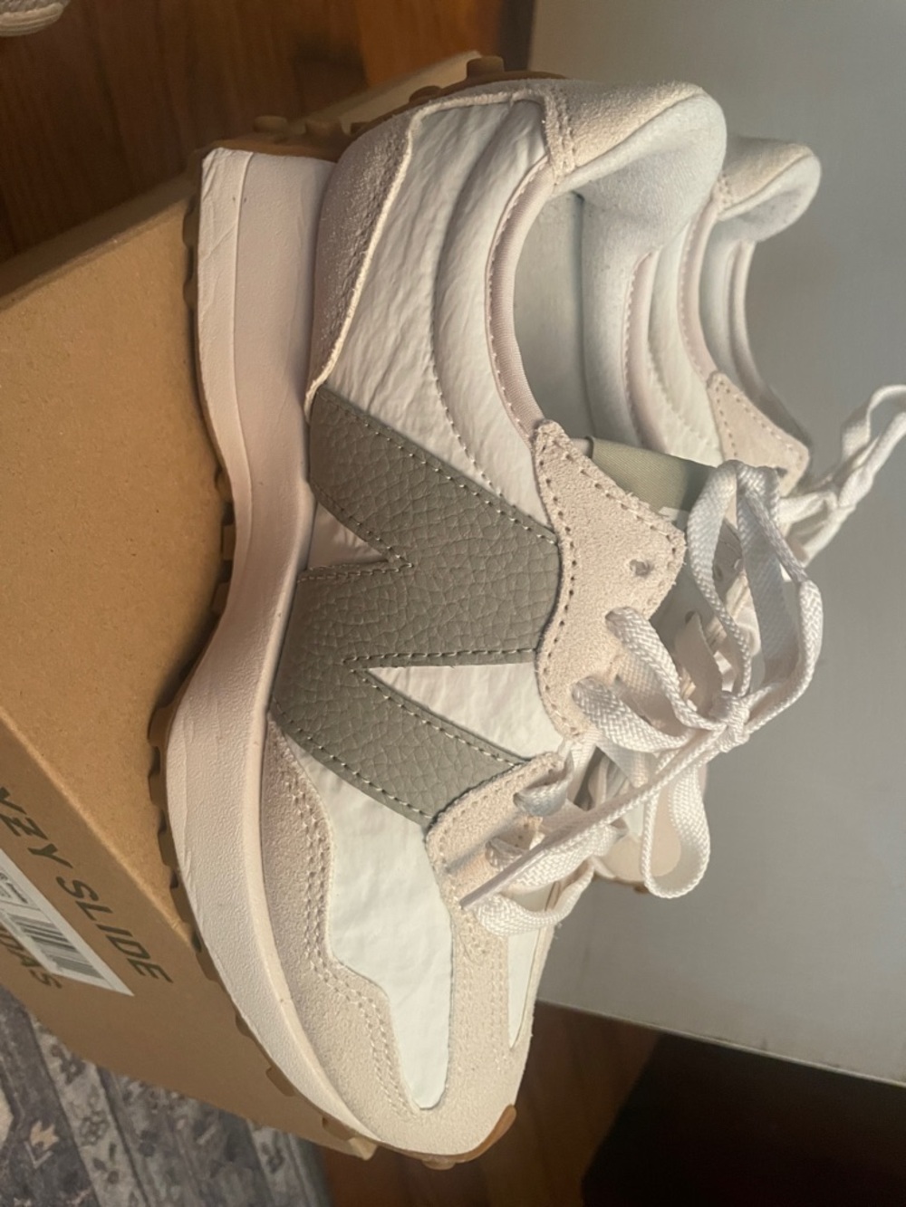 New Balance Cream & Light Gray Lifestyle Sneakers 327